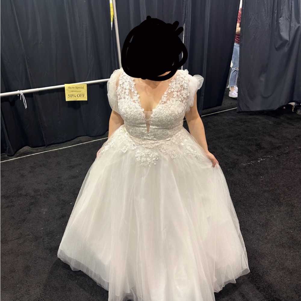 Elizabeth K by GLS Wedding Dress